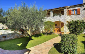 Stunning apartment in Rakalj with 2 Bedrooms